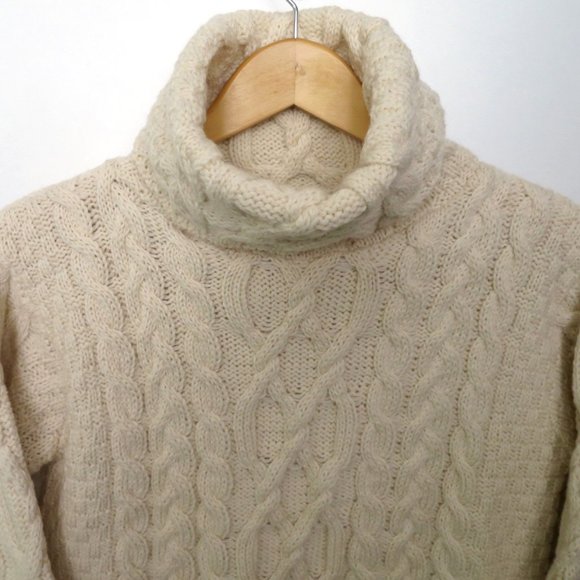 Inis Crafts Cable Knit Turtleneck Sweater Size M - Picture 4 of 9